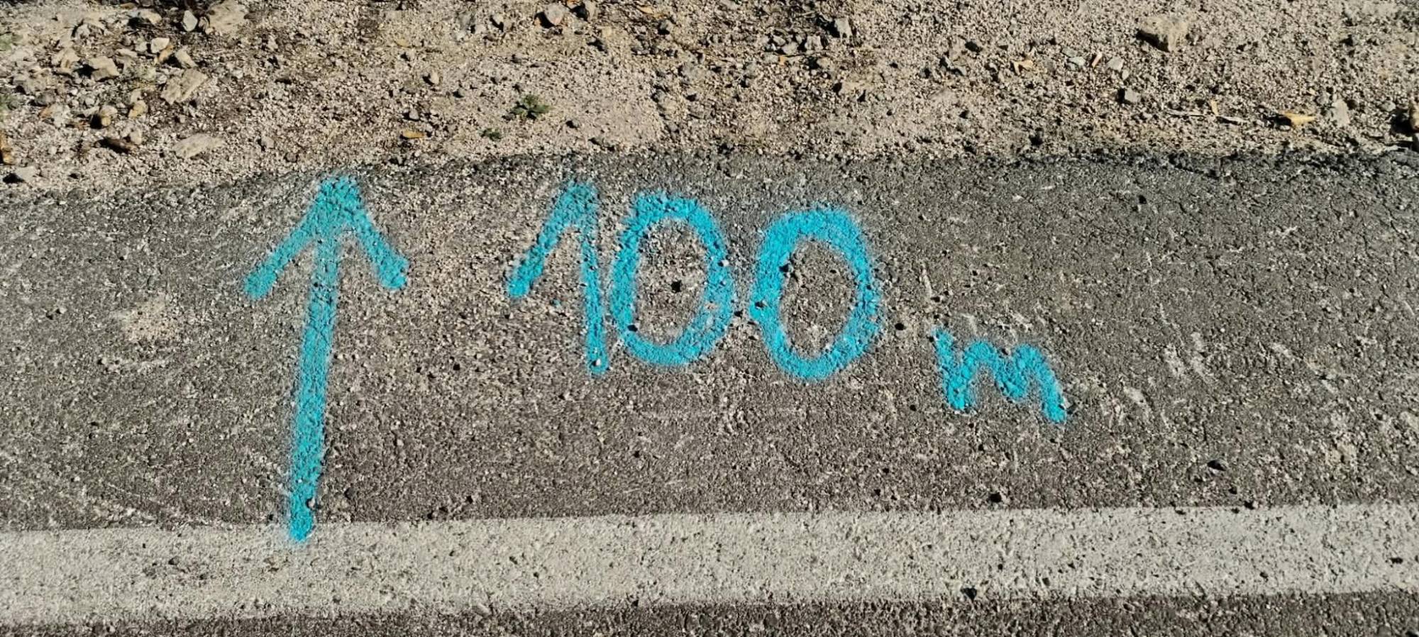 Oznaka bojom na putu: 100 m.